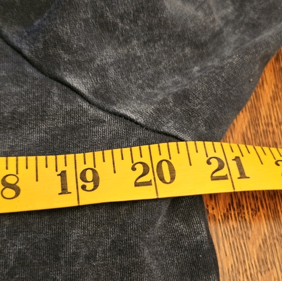 Chalet Navy Blue Long Sleeve Asymmetrical Tunic - Picture 12 of 15